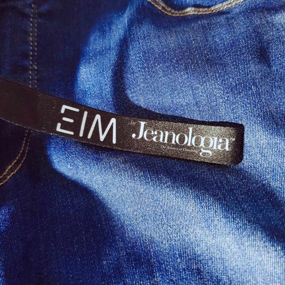 GUESS Jeanologia Retro High Rise V-Yoke Denim Jeans NWT - Picture 12 of 15
